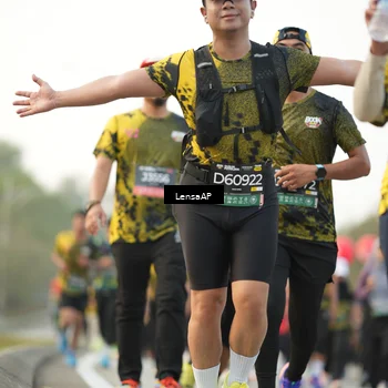 Runner Photo 6317415