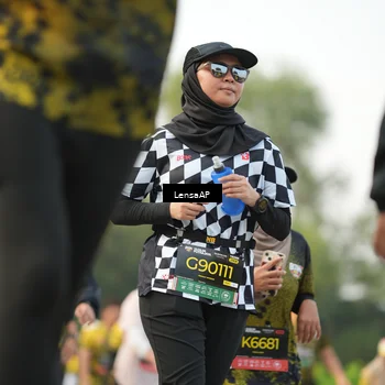 Runner Photo 6317597