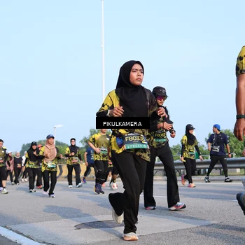 Runner Photo 6317598