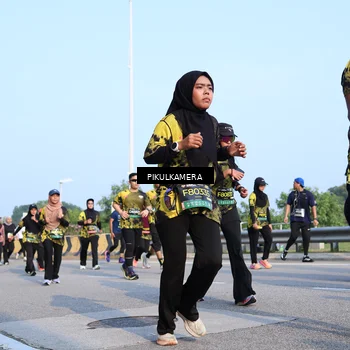 Runner Photo 6317615