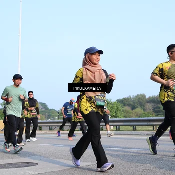 Runner Photo 6317690