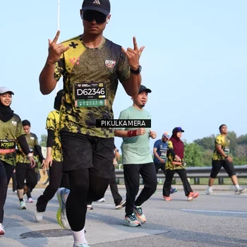 Runner Photo 6317755