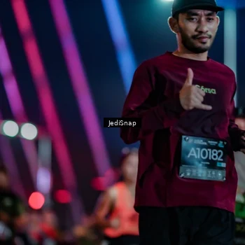 Runner Photo 6317831