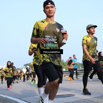 Runner Photo 6317956
