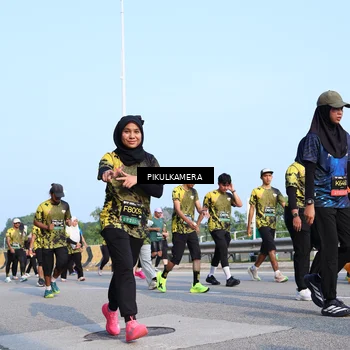 Runner Photo 6318042