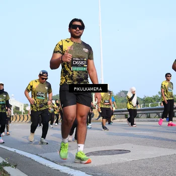 Runner Photo 6318107