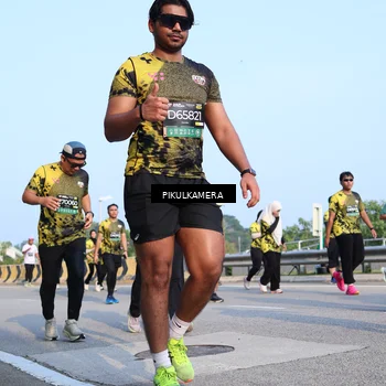 Runner Photo 6318156
