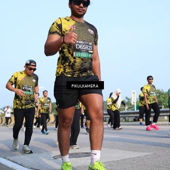 Runner Photo 6318159