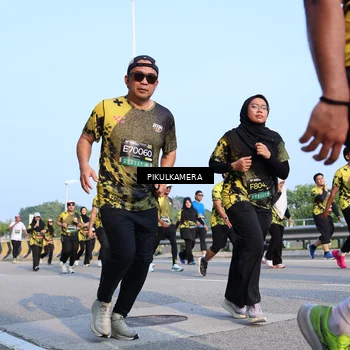 Runner Photo 6318180