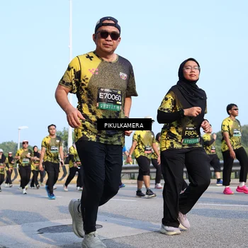 Runner Photo 6318205