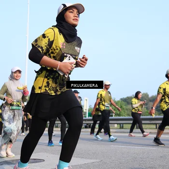 Runner Photo 6318273