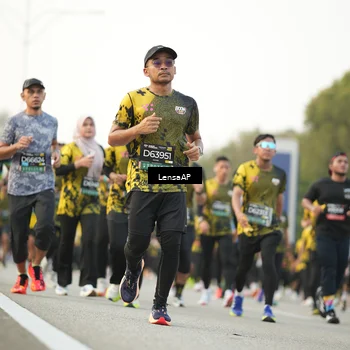 Runner Photo 6318300