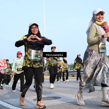 Runner Photo 6318333