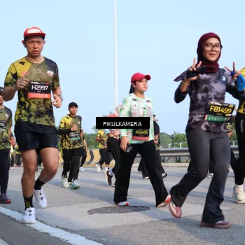 Runner Photo 6318408