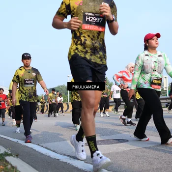 Runner Photo 6318437