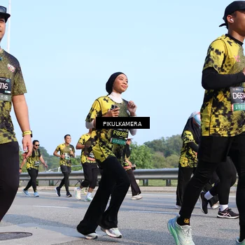 Runner Photo 6318580