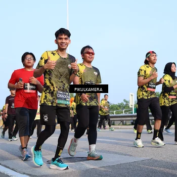 Runner Photo 6318681