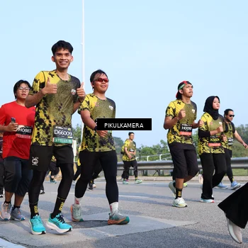 Runner Photo 6318693