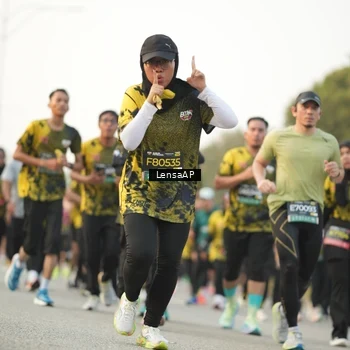 Runner Photo 6318922
