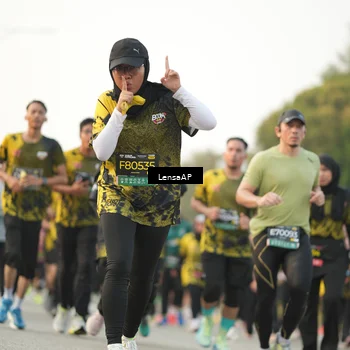 Runner Photo 6318937
