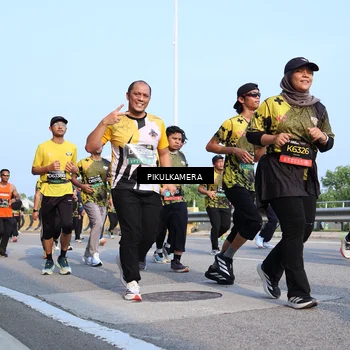 Runner Photo 6318958