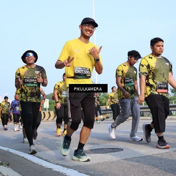 Runner Photo 6319080