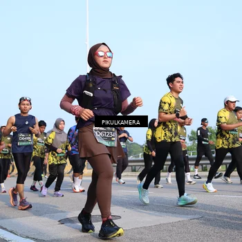 Runner Photo 6319240