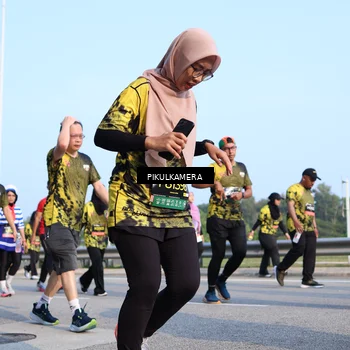 Runner Photo 6319876