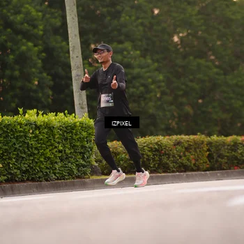 Runner Photo 6322200