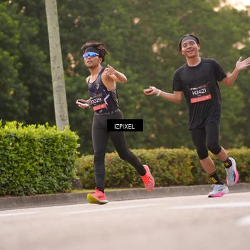 Runner Photo 6322300