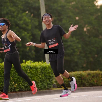 Runner Photo 6322465