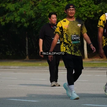 Runner Photo 6322600