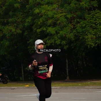Runner Photo 6322900