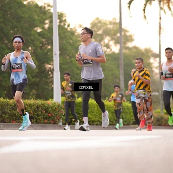 Runner Photo 6323015