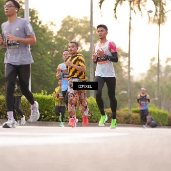 Runner Photo 6323019