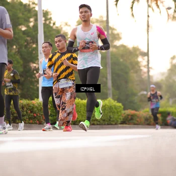 Runner Photo 6323067