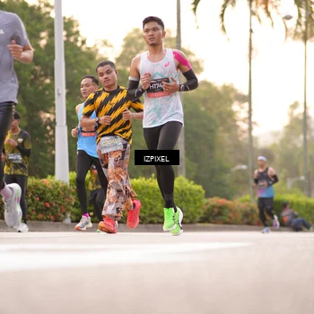 Runner Photo 6323078