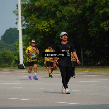 Runner Photo 6323211