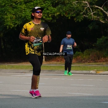Runner Photo 6323394