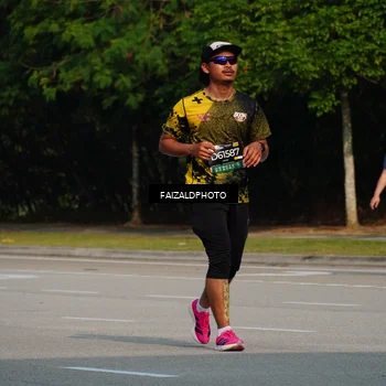 Runner Photo 6323399