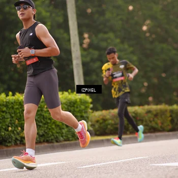 Runner Photo 6323410