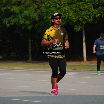 Runner Photo 6323418