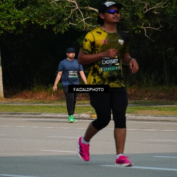Runner Photo 6323439