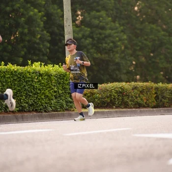 Runner Photo 6323677