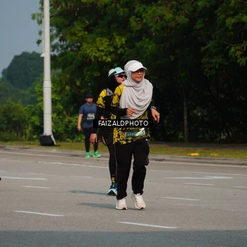 Runner Photo 6323681