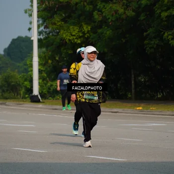 Runner Photo 6323698