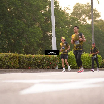 Runner Photo 6323716