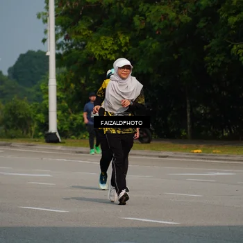 Runner Photo 6323750