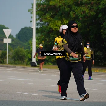 Runner Photo 6323780