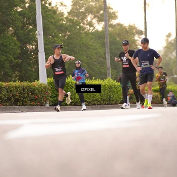 Runner Photo 6323868